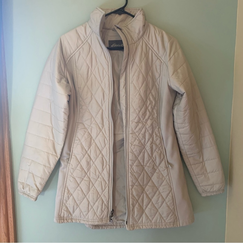 Eddie Bauer Cream Women’s Zip up Jacket. Women’s Petite Small.